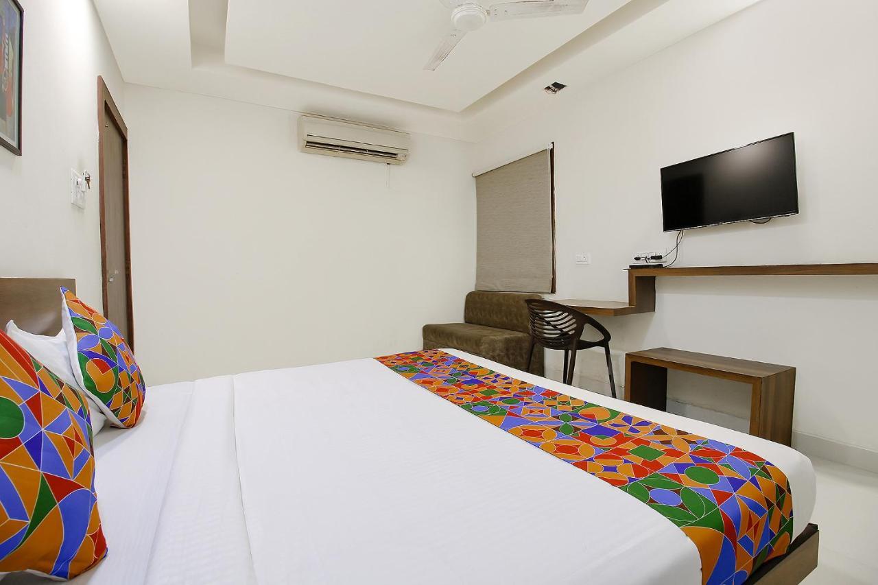 Fabexpress Comfort Stay I Samarda Kaliasot Ngoại thất bức ảnh